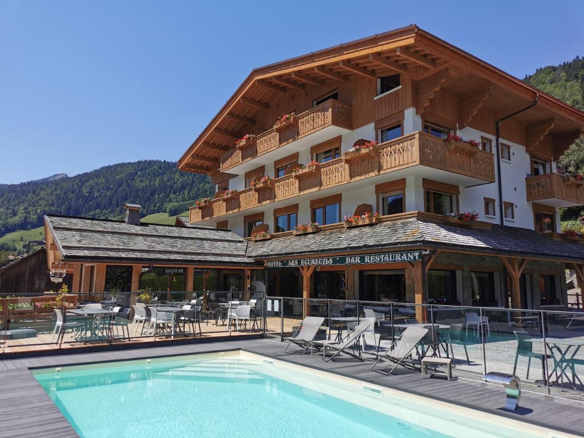 Hotel-Chalet Les Ecureuils Restaurant, Piscine, Garage 르그랑보르낭 외부 사진