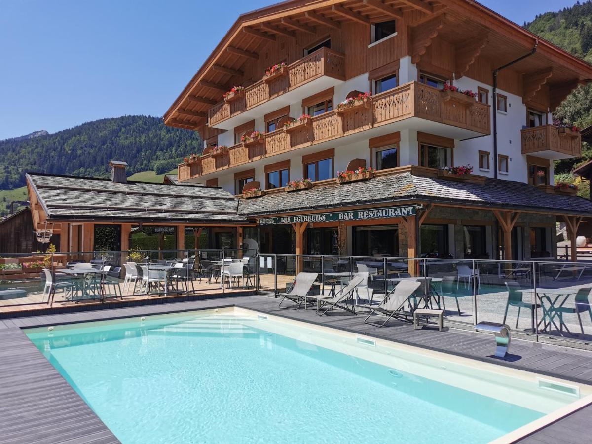 Hotel-Chalet Les Ecureuils Restaurant, Piscine, Garage 르그랑보르낭 외부 사진