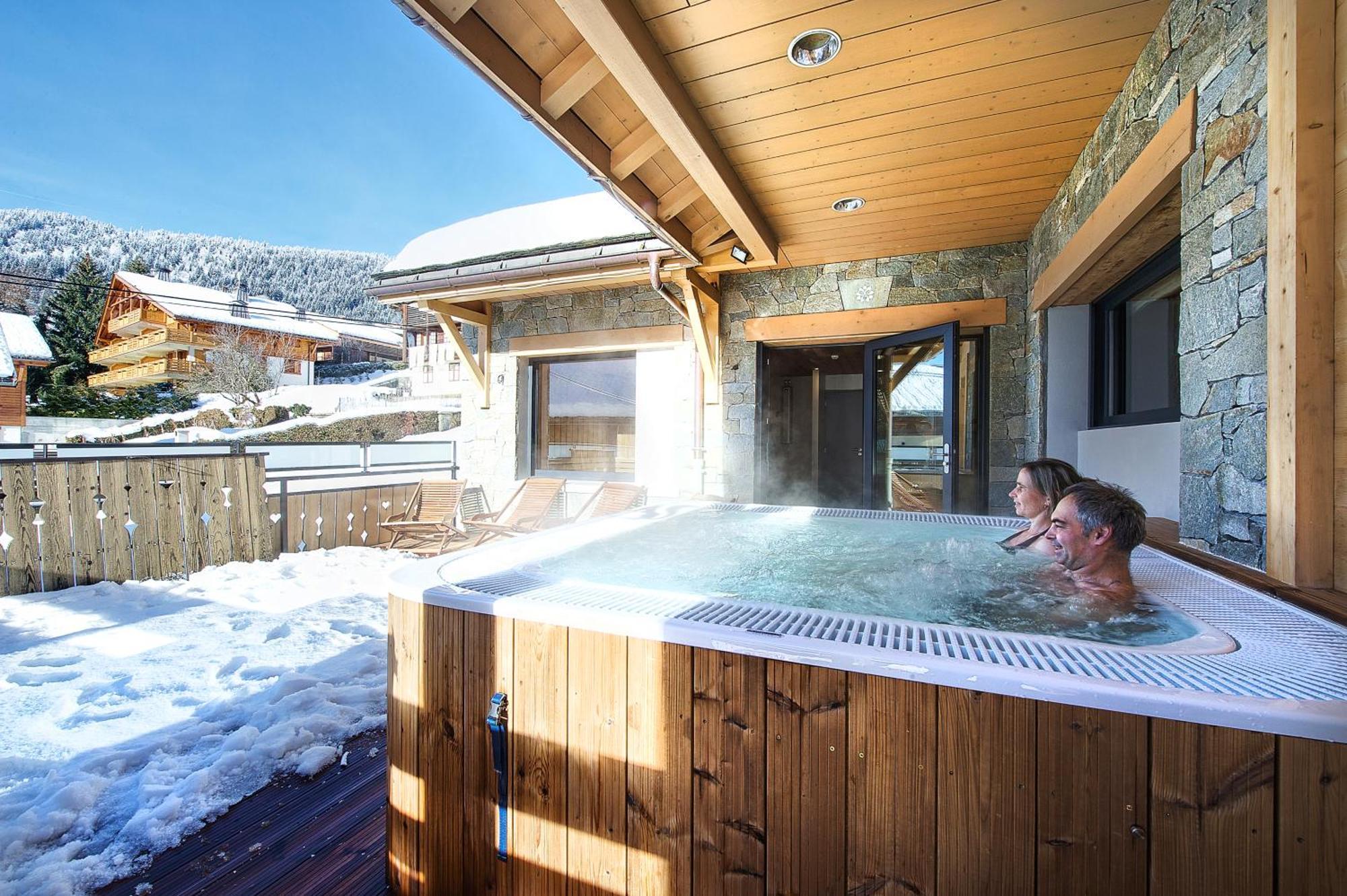 Hotel-Chalet Les Ecureuils Restaurant, Piscine, Garage 르그랑보르낭 외부 사진