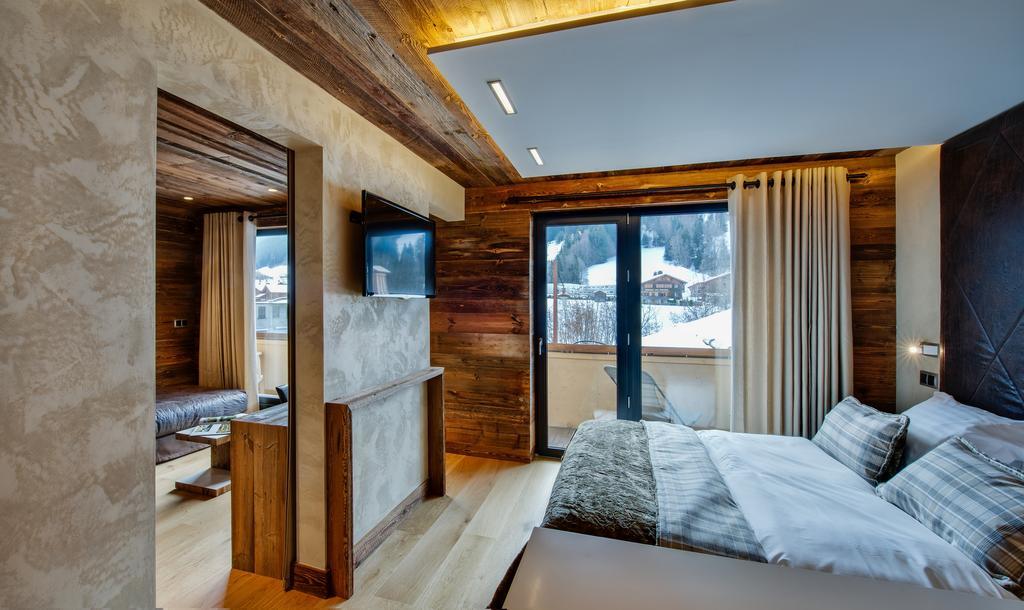 Hotel-Chalet Les Ecureuils Restaurant, Piscine, Garage 르그랑보르낭 외부 사진