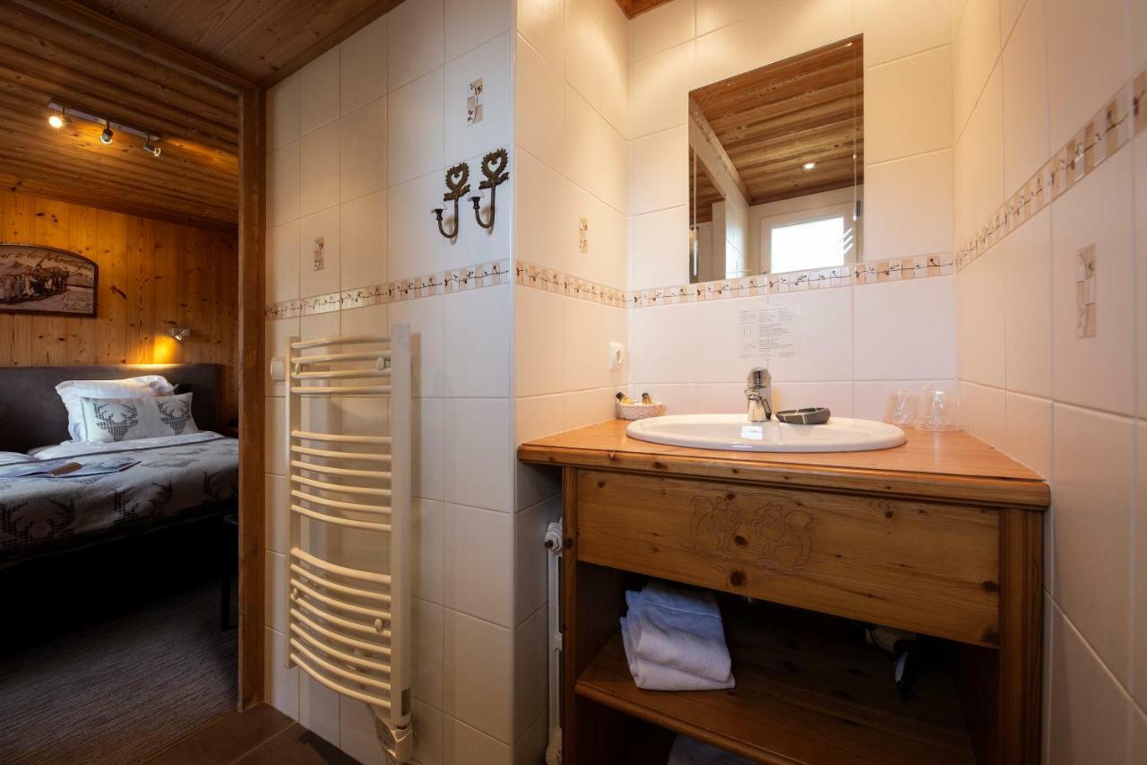 Hotel-Chalet Les Ecureuils Restaurant, Piscine, Garage 르그랑보르낭 외부 사진